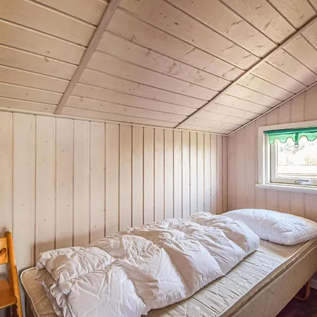 בית נופש Amazing Home In Borkop With Sauna